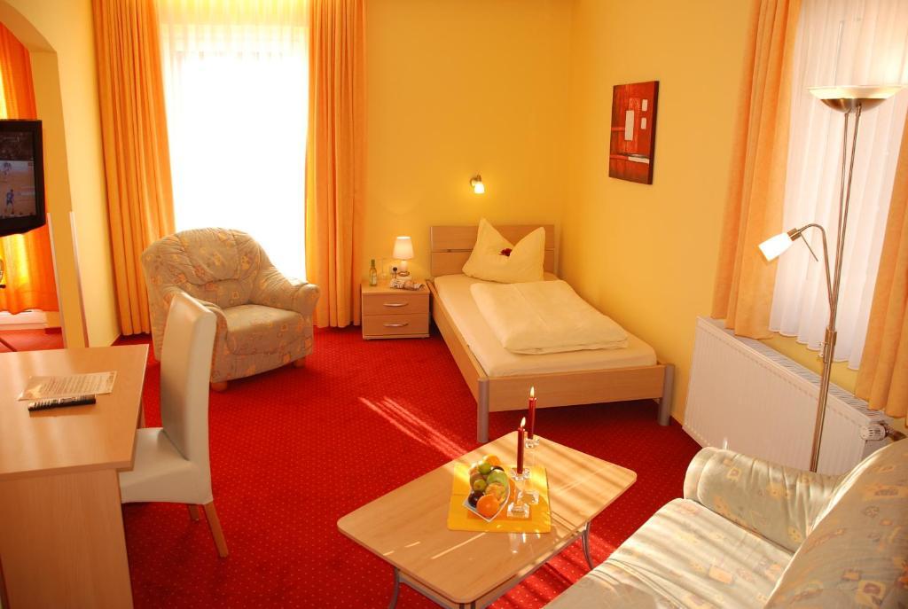 Hotel Heissinger Bad Berneck im Fichtelgebirge Room photo
