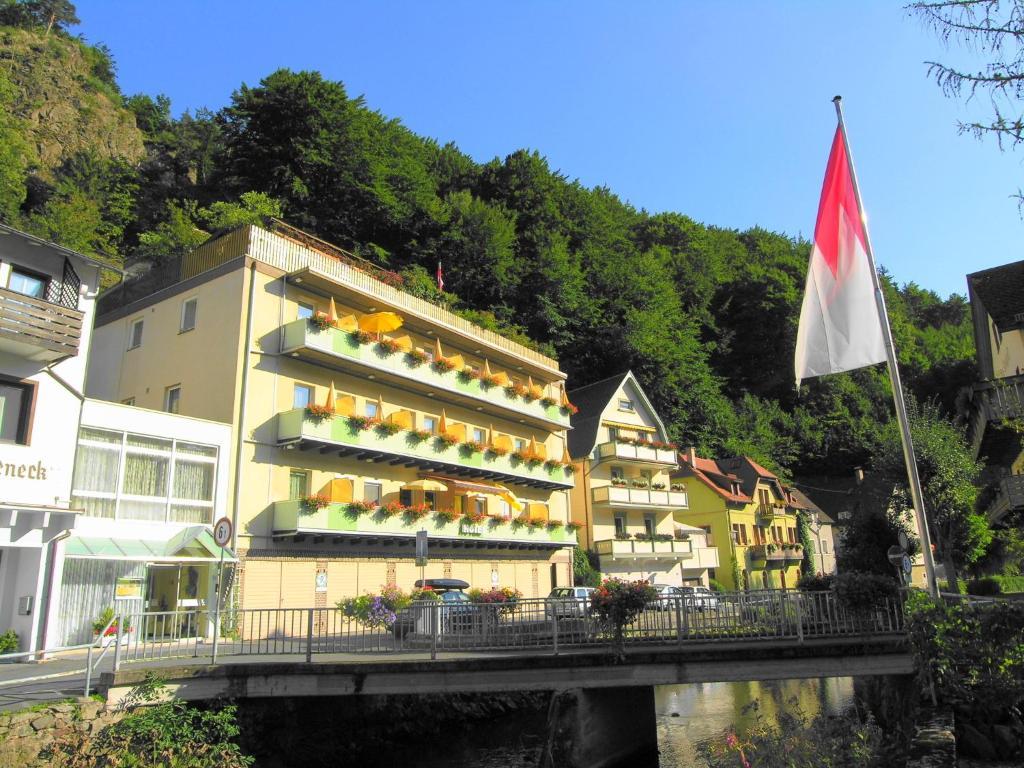 Hotel Heissinger Bad Berneck im Fichtelgebirge Exterior photo